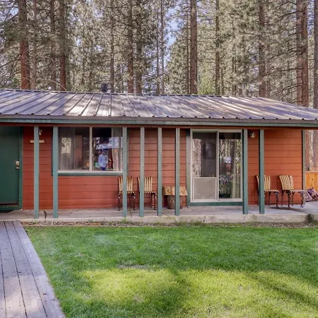 Spruce Grove Washoe Cabin Villa